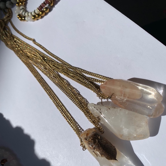 Vain Accessories Jewelry - Crystal Quartz necklace
